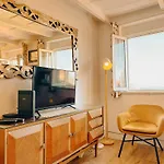 아파트 Alfama - With River View 리스본