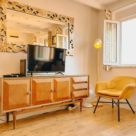 Alfama - With River View Apartman