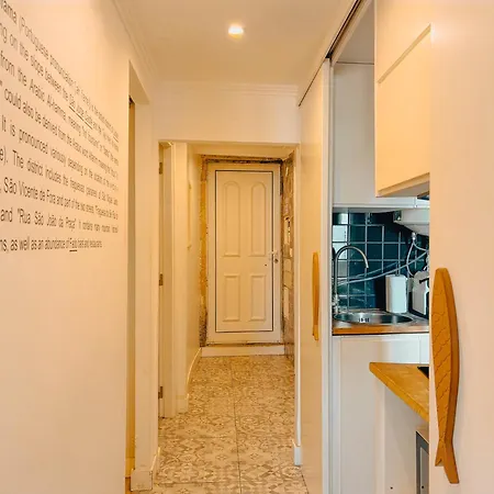 Alfama - With River View 아파트 리스본